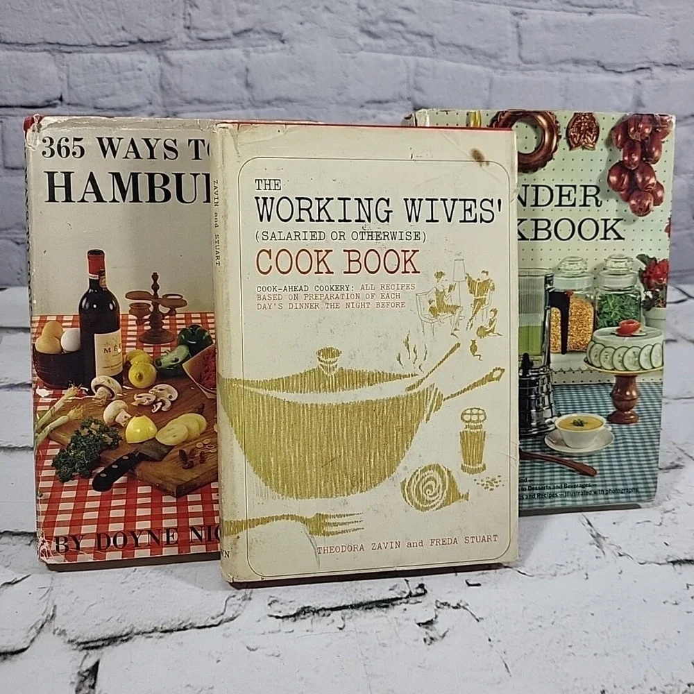Vintage Cookbooks Lot Of 3 HBs 365‎ Ways To Cook Hamburger Working Wives Blender